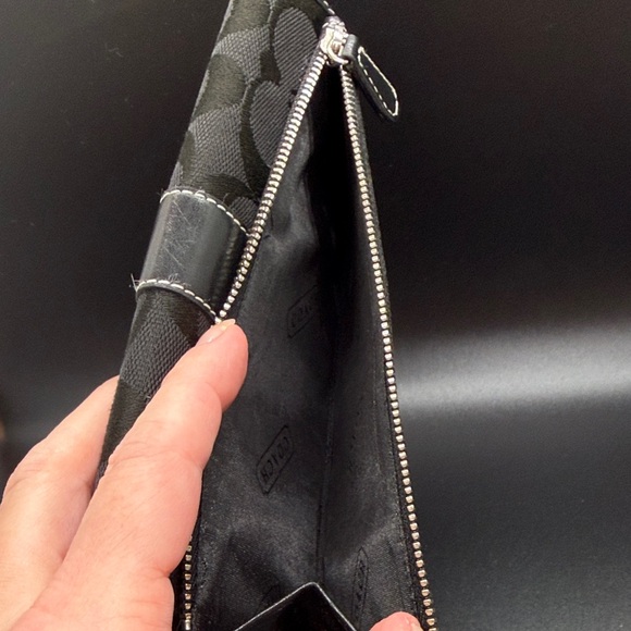 Coach Black Signature Women's Trifold or Checkbook Wallet - Picture 3 of 10